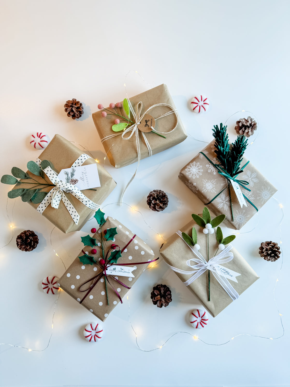 Holiday Gift Accent