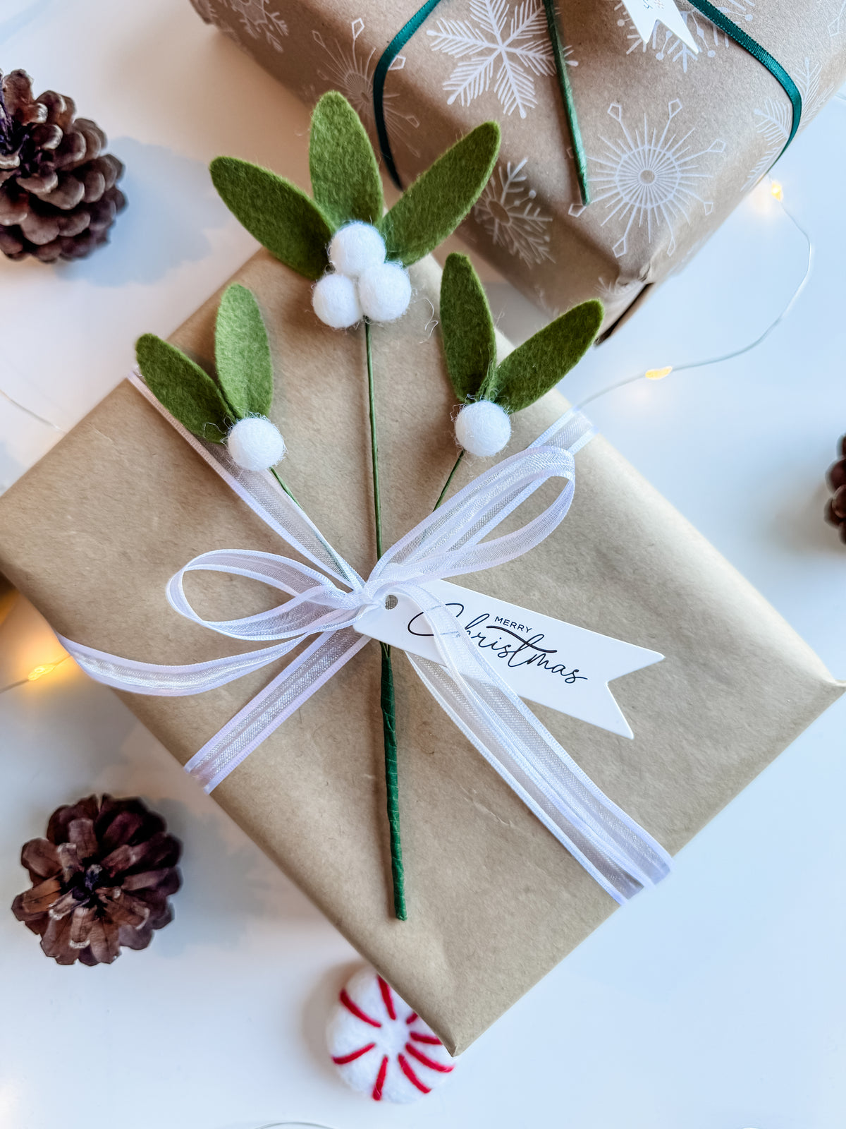 Holiday Gift Accent