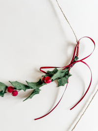 Leaf & Berry Holiday Wreath